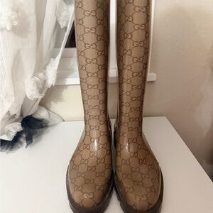 Gucci Women's Tan Monogram Rain Boots